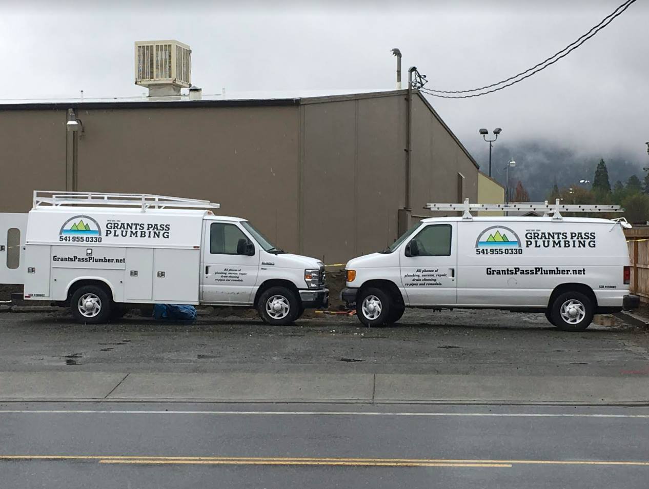 Grants Pass Plumbing vans